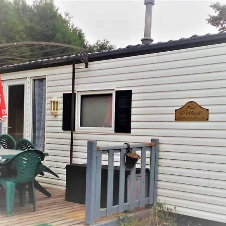 キャンプ場 Camping Les Sources *